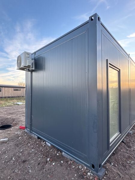 zijkant containerwoning
